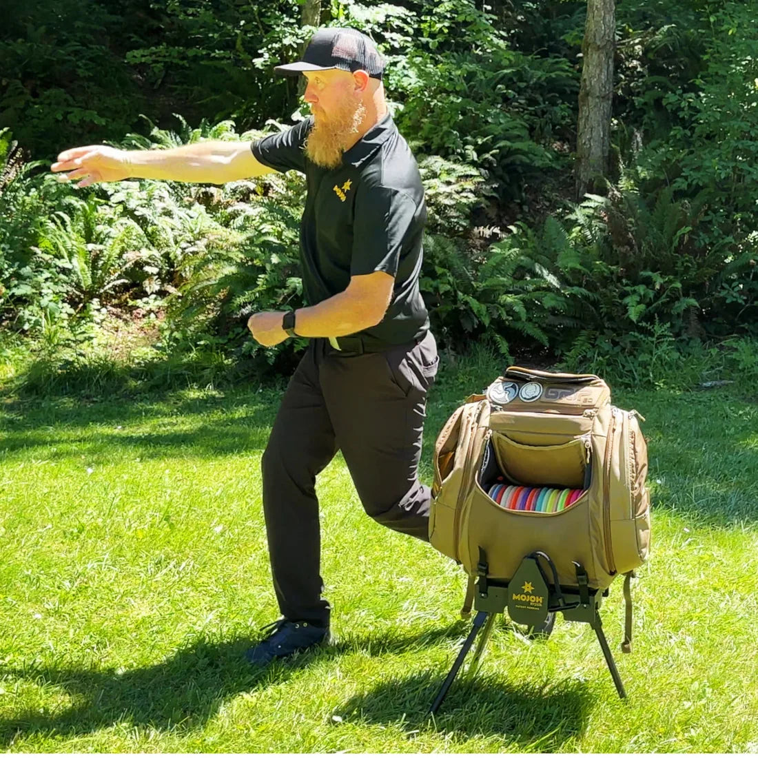 A disc golf bag standing on the Original Disc Golf Ryzer
